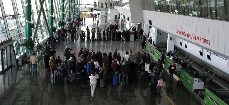 Interior de la terminal de Plovdiv.